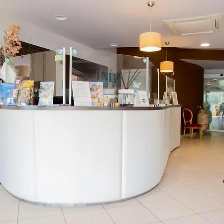 Riva Dei Cavalleggeri 酒店 3*