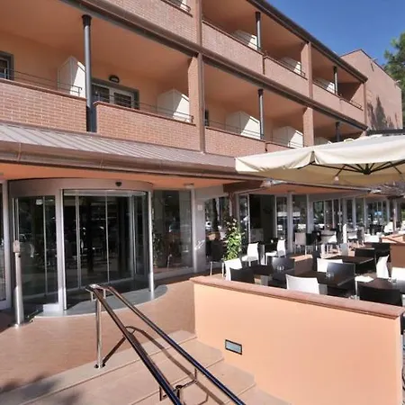 Riva Dei Cavalleggeri 酒店 3*