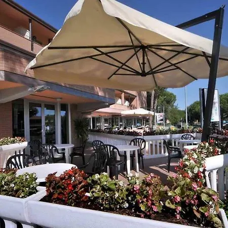 酒店 Riva Dei Cavalleggeri 3*