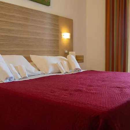 Hotel Riva Dei Cavalleggeri 3*