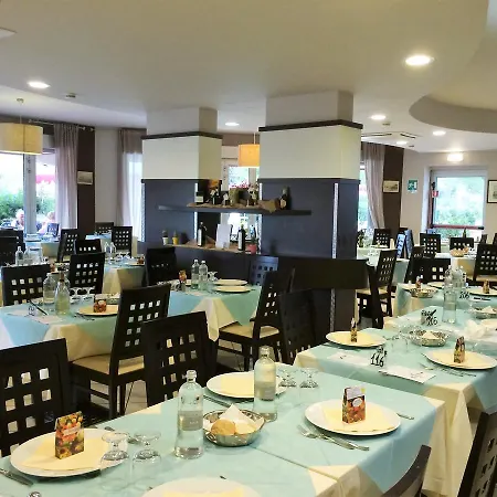 Riva Dei Cavalleggeri 3*