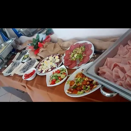 Riva Dei Cavalleggeri Hotel 3*