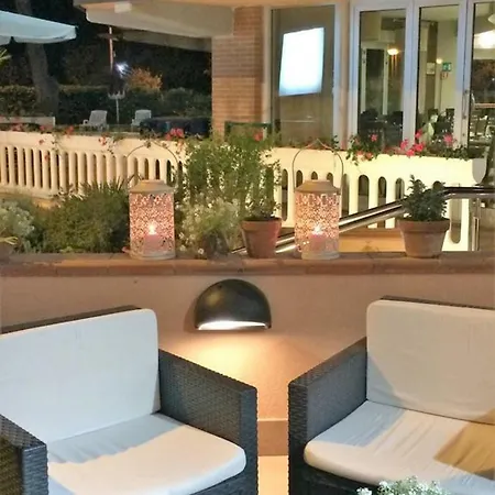 Riva Dei Cavalleggeri Hotel Marina Di Bibbona