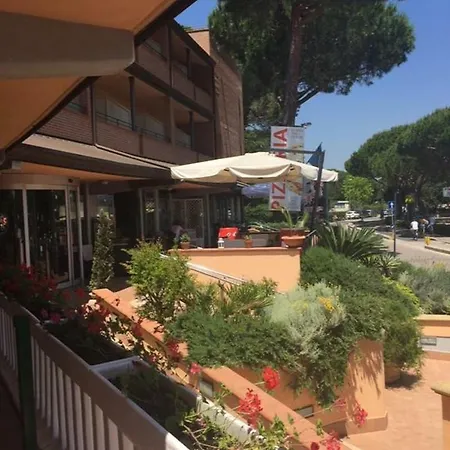 Riva Dei Cavalleggeri Hotel