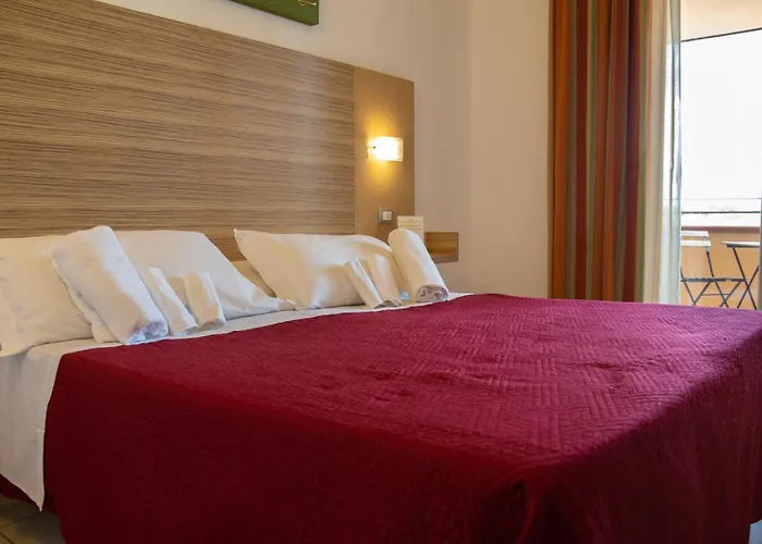 Hotel Riva Dei Cavalleggeri 3*